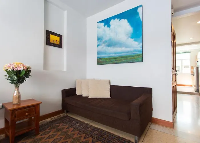 Apartment Cloud No 5 Generous Space N Quiet Heart Bkk