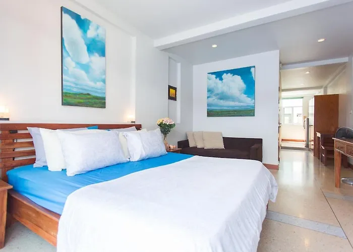 Apartment Cloud No 5 Generous Space N Quiet Heart Bkk *